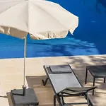 Atlantic Ii One-bedroom With Sea View