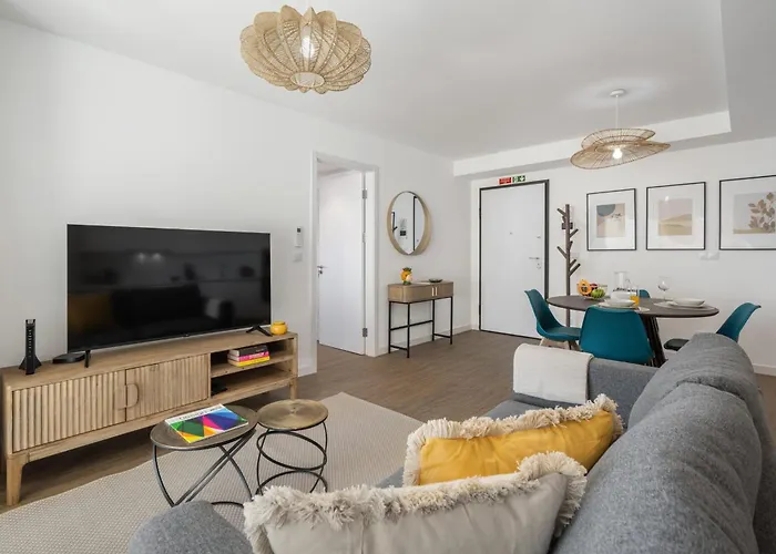 Atlantic Ii One-bedroom With Sea View 아파트